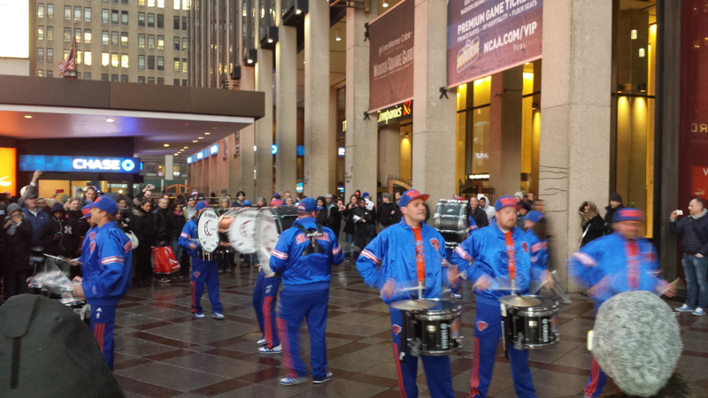Illustration for article titled About 40 Fed-Up Knicks Fans Showed Up For Tonight's Protest